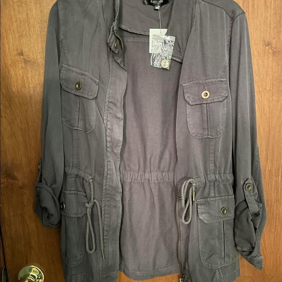 Boutique Brand-Black Label. NWT. Size Medium. - Picture 1 of 1